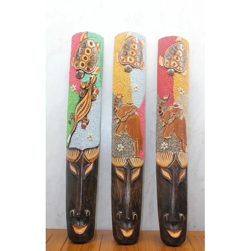 Ahşap Duvara Asmalı 1 Metre Maske