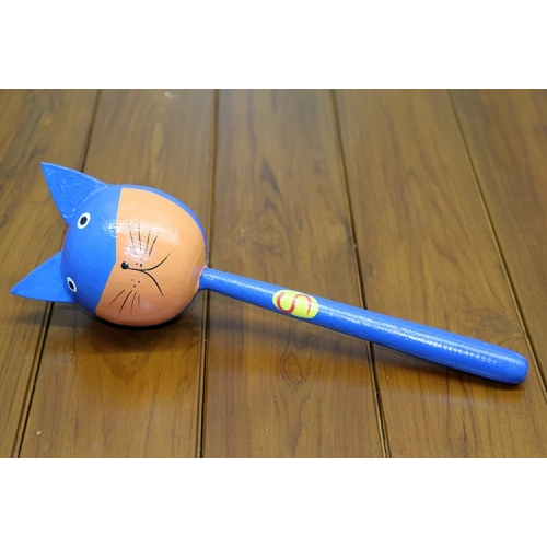 Wooden Cat Maracas Single Model 2