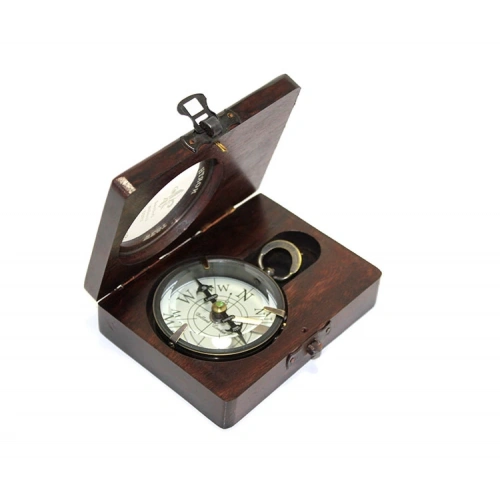 Декоративный латунный компас в деревянном футляре