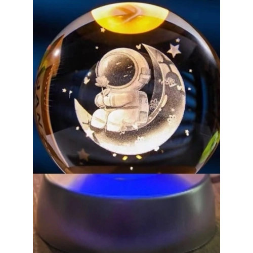 Ay Üstünde Astronot Tasarımlı Plastik Altlıklı Işıklı Cam Küre