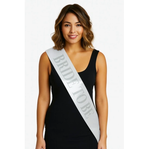 Beyaz Saten Üzerine Kalın Gümüş Yazılı Bride To Be Kuşağı 10 cm Genişlik (5365)