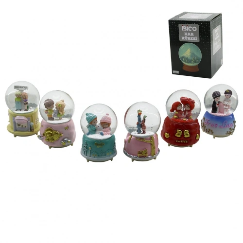 BÜYÜK BOY - 10CM PİLLİ - IŞIKLI MÜZİKLİ KAR KÜRESİ CAM İNSAN FİGÜRLÜ - DESEN MİX RENKLİ HERHANGİ BİR TANESİ GÖNDERİLİR (5365)
