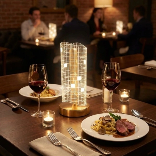 Dalgalı Silindirik Kristal Kareli Model LED Masa Lambası – Gold Tabanlı, Dokunmatik, 3 Renk Işık Modlu, Şarjlı Modern Dekoratif Gece Lambası (5365)