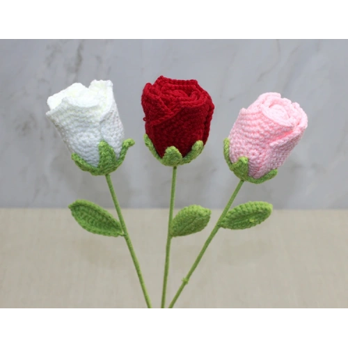 El Örgüsü Tekli Gül Gonca