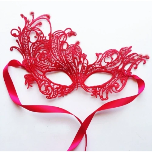 Kırmızı Renk Dantel Örgü İşlemeli Parti Maskesi Model 1 (5365)
