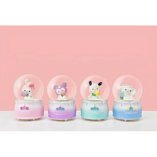 Kuromi Işıklı Kar Küresi 7 cm