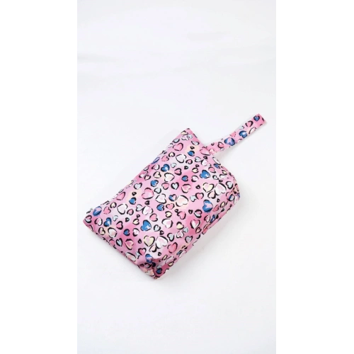 Makyaj Çantası Ve Çok Amaçlı El Çantası Kalp Desenli