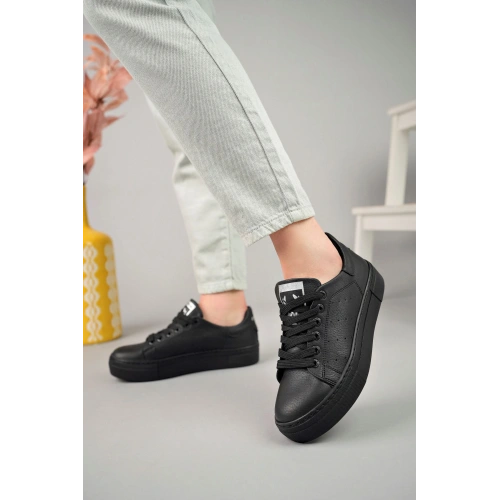 MN983 - CST Mens Black Tennis Shoes