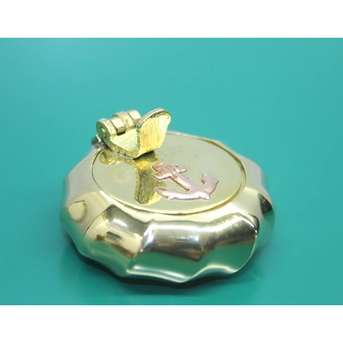 Pirinç Çapalı Kapaklı Küllük 5 Cm