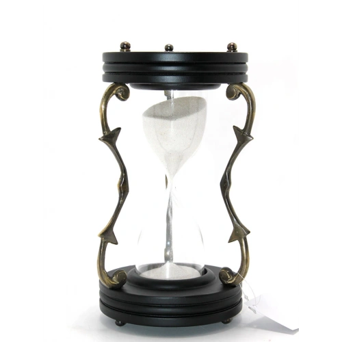 Модель песочных часов из латуни 6