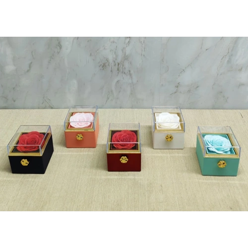 Romantik Gül Yüzük Kutusu Kare