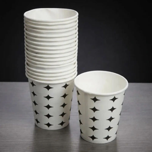 Siyah Yıldız Desenli Karton Bardak - 7 Oz - 50li Paket