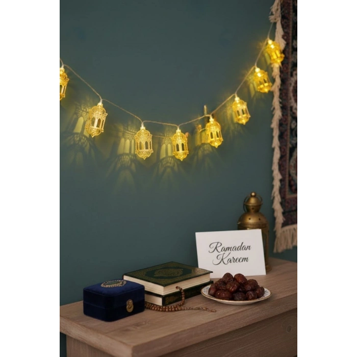 10 Adet Sarkıtlı Ramazan Fenerli LED Işık – Pilli 2 Metre Ramazan Süsü, İslami Dekorasyon, Ev ve Mekanlar İçin Dekoratif Ortam Aydınlatması