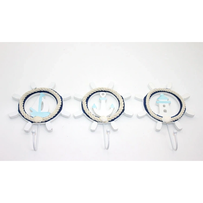 Деревянная морская полка с рулевым