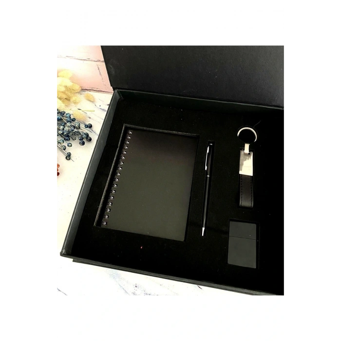Defter Kalem Anahtarlık Çakmak Vip Set