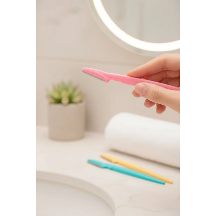 Durukar® 3’lü Kadın Kaş Usturası Seti – Hassas Ciltler İçin Güvenli Yüz Tüy Temizleme Bıçağı