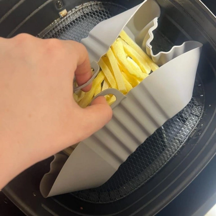 Durukar® Renkli Isıya Dayanıklı Yıkanılabilir Silikon Fırın Ve Airfryer Kare Model Pişirme Matı 20 Cm