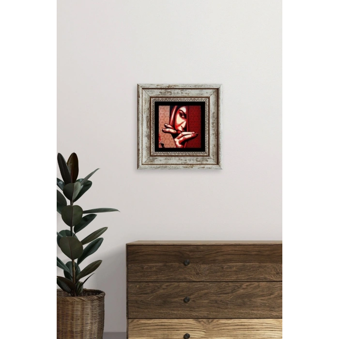 Kadın Çerçeveli Taş Tablo 20 cm