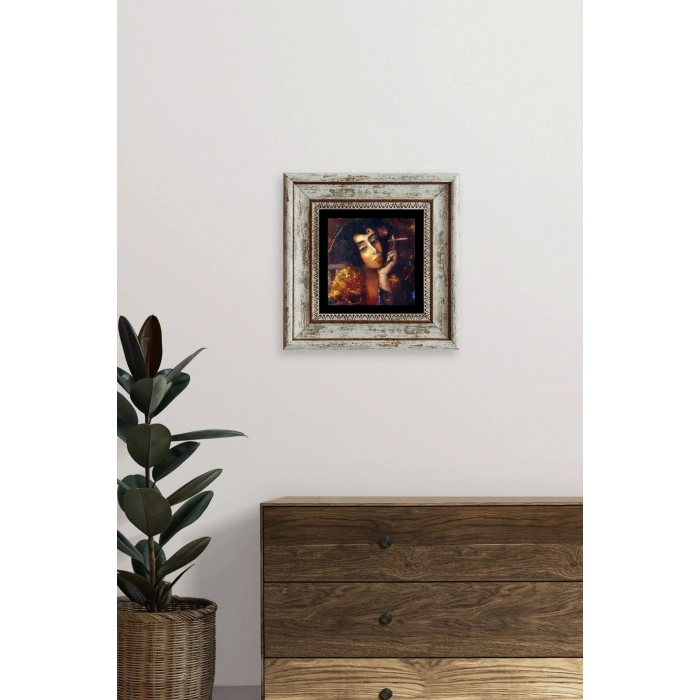 Kadın Çerçeveli Taş Tablo 20 cm
