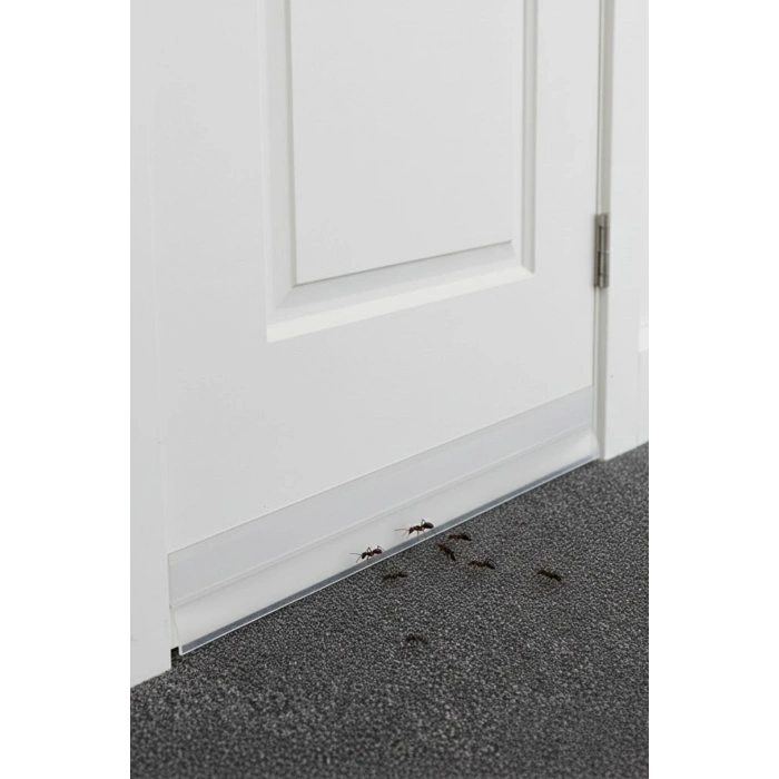 Kapı Eşiği Bandı 3 Mt – Toz, Soğuk ve Böcek Önleyici Kendinden Yapışkanlı İzolasyon Şeridi