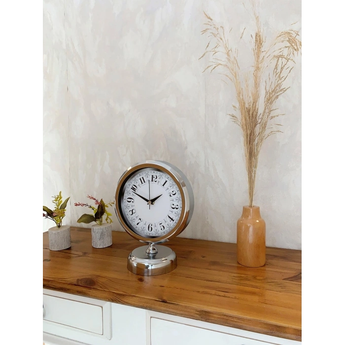 Krom Metal Desenli Masa Saati 25×20 cm