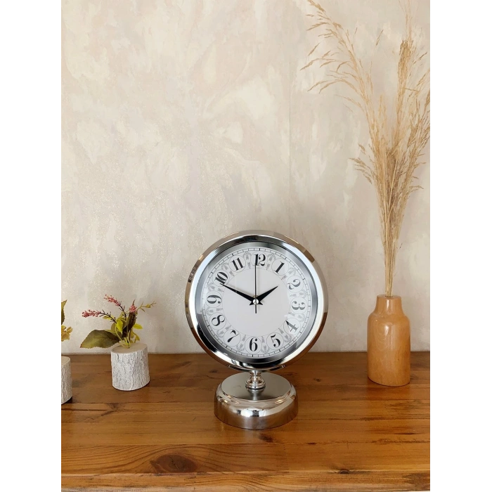 Krom Metal Desenli Masa Saati 25×20 cm