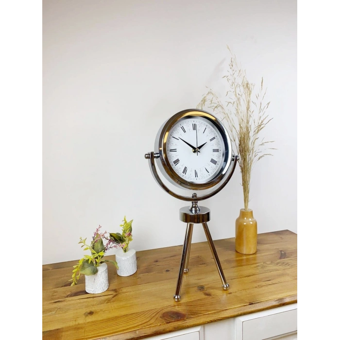 Krom Metal Mini Tripod Desenli Roma Rakamlı Masa Saati