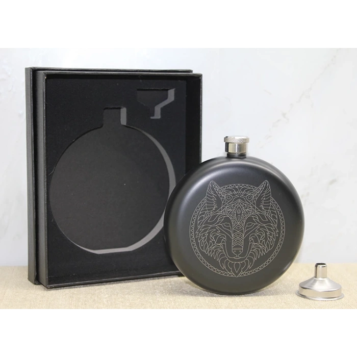 مجموعة قارورة بتصميم قبيلة الهون بنقوش الذئب