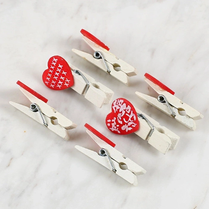 Loren Dekoratif Kırmızı Kalp Desenli Mandal 6lı