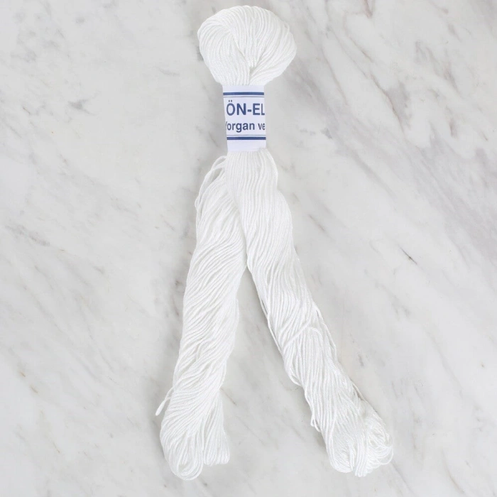 Loren Duvet Yarn white