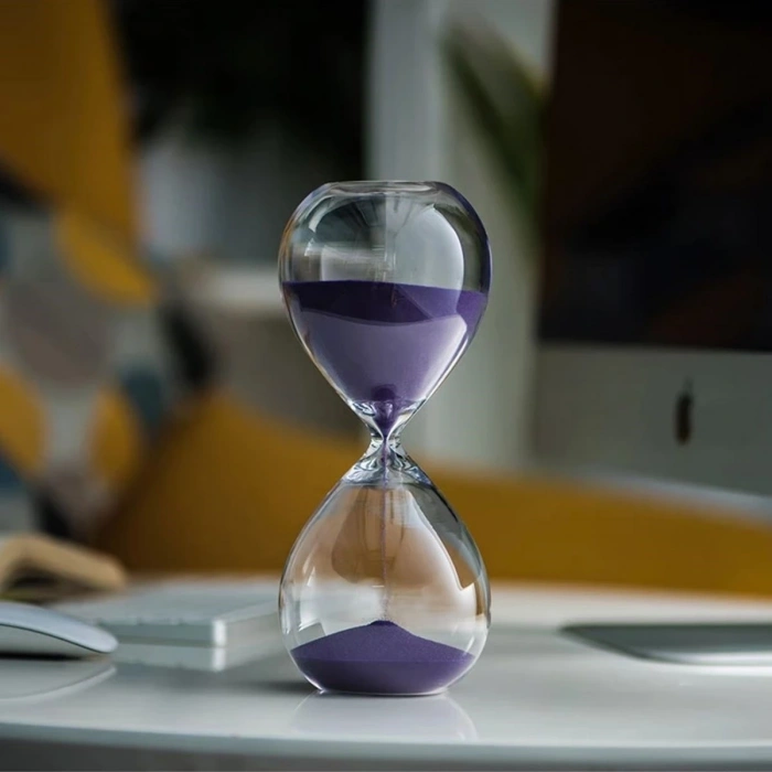 Masaüstü Cam Kum Saati – Estetik Tasarım, Dekoratif Zaman Ölçüm Aleti