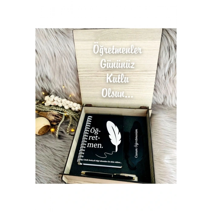 Öğretmenler Günü Ahşap Kutu , Defter ,kalem,ayraç Set