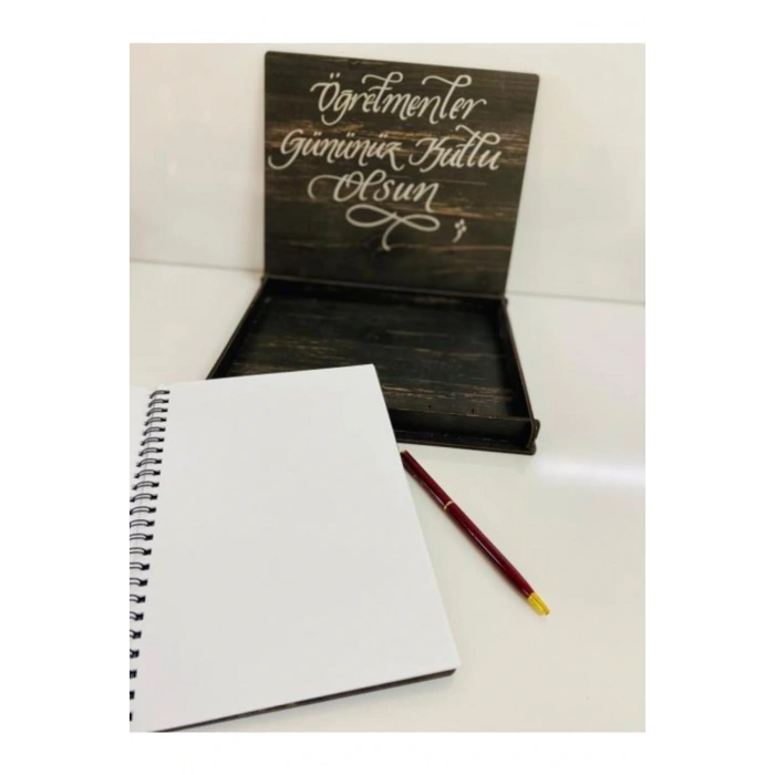 Öğretmenler Gününe Özel Tasarımlı Ahşap Defter Ve Kalem Kutusu Seti