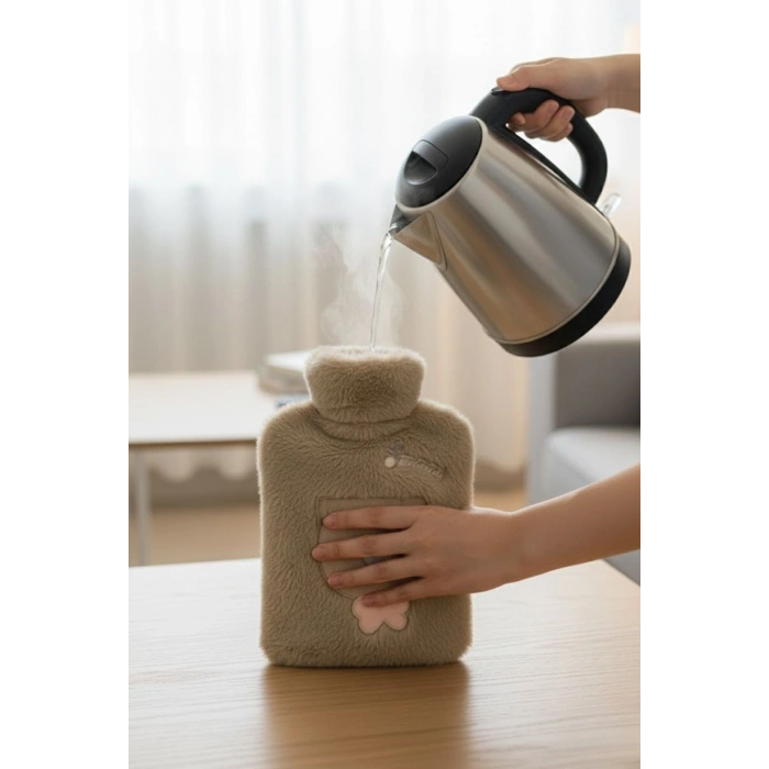 Papyonlu Ayıcıklı Kahverengi Figürlü Peluş Sıcak Su Torbası 1 Lt – Yumuşak Kılıf, Uzun Süre Sıcak Tutan Termal Su Torbası