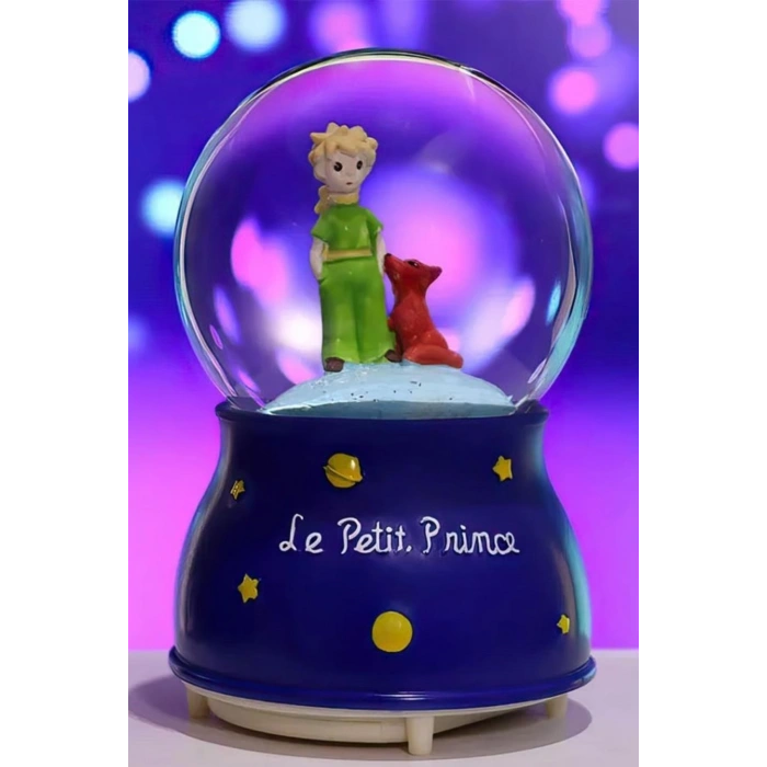 Pilli Işıklı Müzikli Kar Küresi–Le Petit Küçük Prens Figürlü Eğlenceli Masaüstü Biblo, LED Aydınlatmalı Dekoratif Hediyelik Kar Küresi