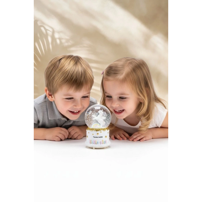 Pilli Işıklı Müzikli Kar Küresi–Pony At Figürlü Eğlenceli Masaüstü Biblo, LED Aydınlatmalı Dekoratif Hediyelik Kar Küresi