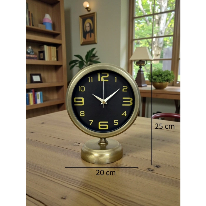 Prestige Vintage 25 x 20 Cm Metal Desk Clock