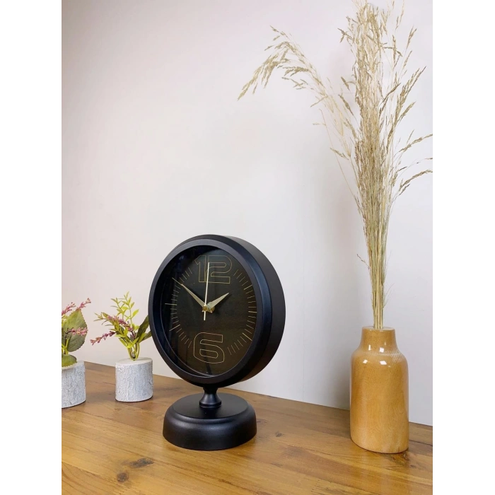 Siyah Metal Spor Masa Saati 25×20 cm