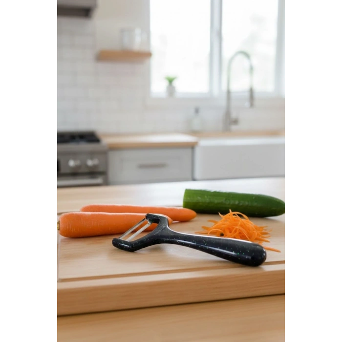 Solingen Çelik Küçük Boy Meyve Sebze Soyacak – Keskin Paslanmaz Soyucu Aparat