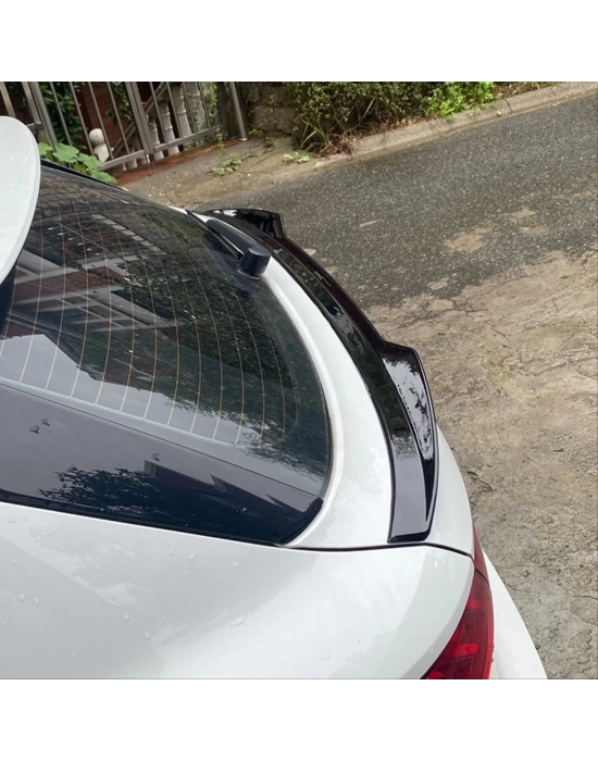 Audi A3 2021+ Uyumlu Mid Spoiler