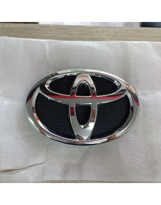 Toyota Hilux Revo - Vigo 2015-2020 Ön Logo Arma