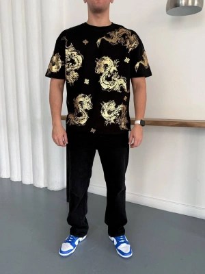 HOLOGRAM BASKI DETAY OVERSİZE TSHİRT - SİYAH