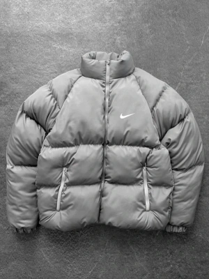 NKE MONT OVERSİZE -GRİ