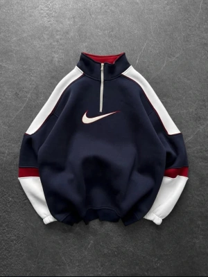 NKE YARIM FERMUAR NAKIŞ DETAY 3 İPLİK SWEAT - LACİVERT