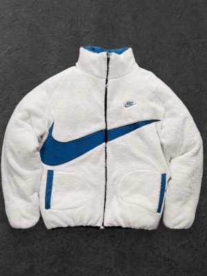 NKE ÇİFT TARAFLI PELUŞ MONT -MAVİ