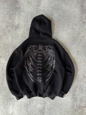 SYNİCAL TAŞLI OVERSİZE 3 İPLİK HIRKA - SİYAH