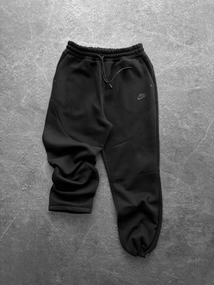 TECH FLECEE EŞOFMAN - SİYAH