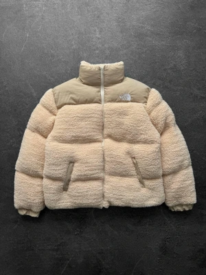 NF PELUŞ MONT - HARDAL