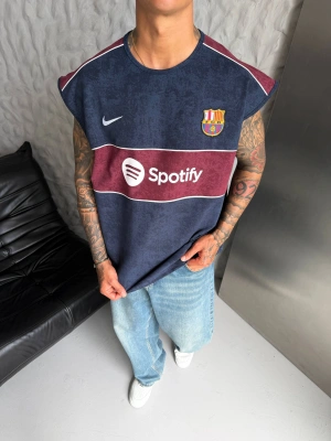 YIKAMALI BARÇA ATLET