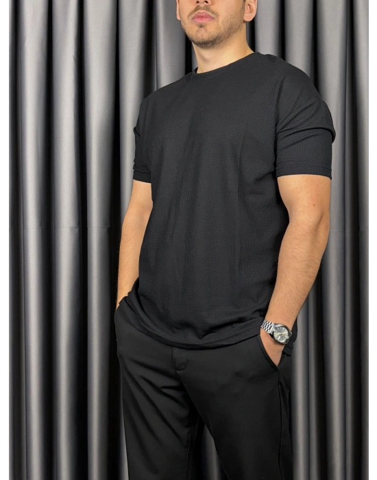 Basic Kollar Dar Kesim Kumaş Tshirt - Siyah